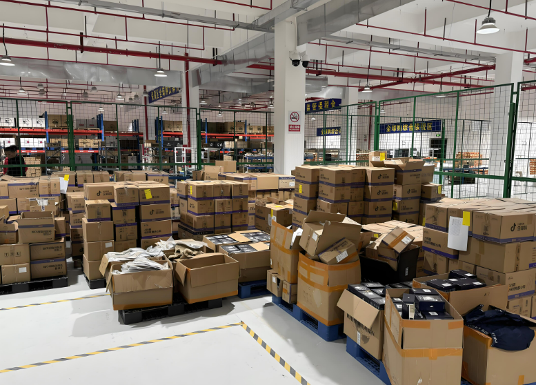 涉嫌售假  新加坡四卖家被捕